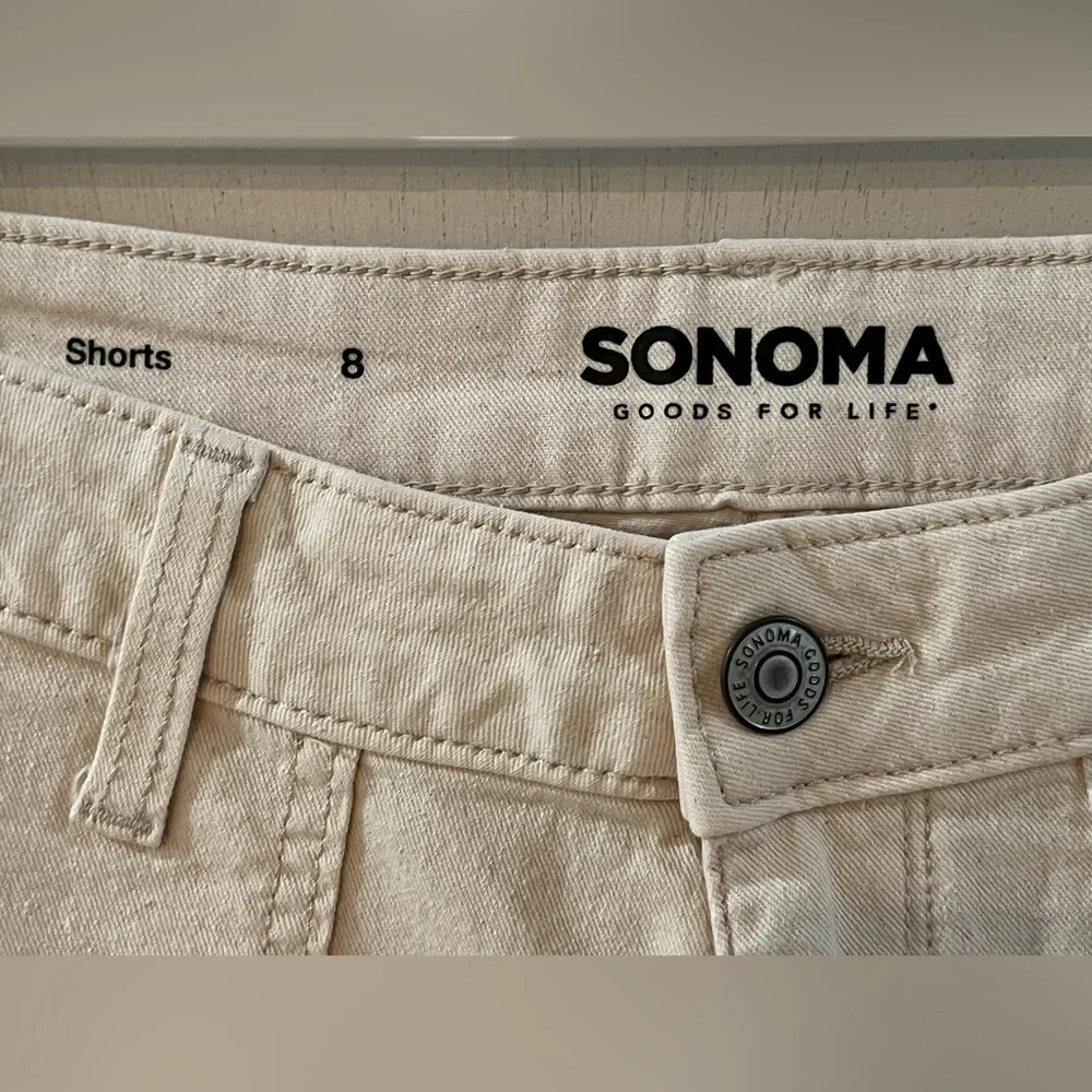 Sonoma Bermuda Shorts, size 8, new!